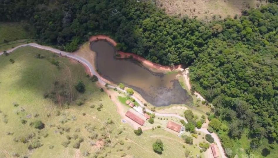 Pousada Estancia Shangri-La Cunha Bagian luar foto