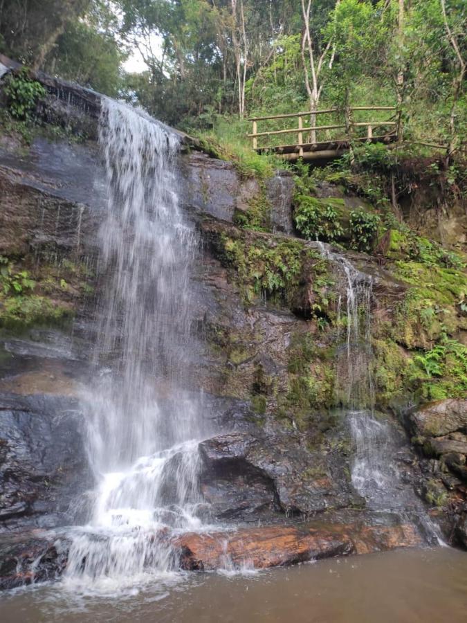 Pousada Estancia Shangri-La Cunha Bagian luar foto